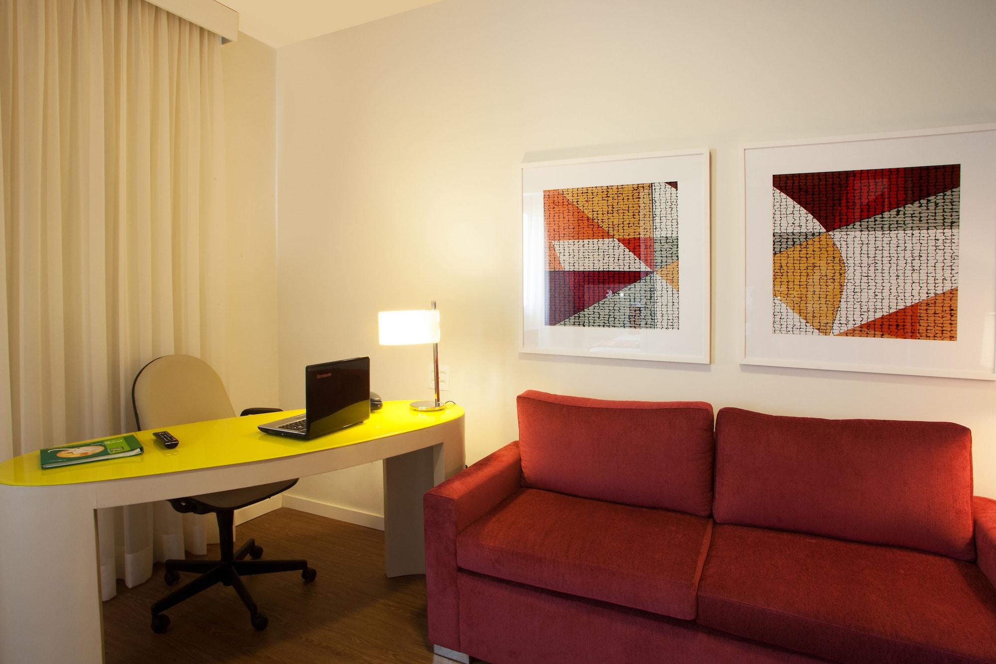 Quality Suites Alphaville Баруери Екстериор снимка