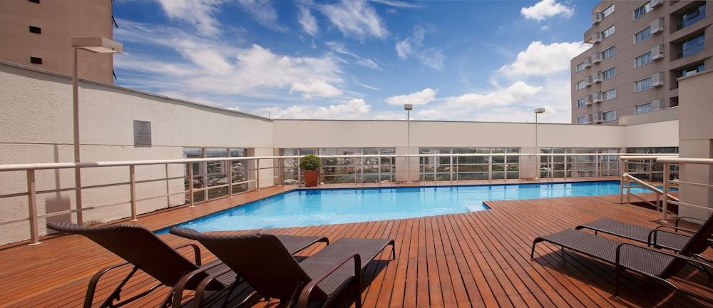 Quality Suites Alphaville Баруери Екстериор снимка
