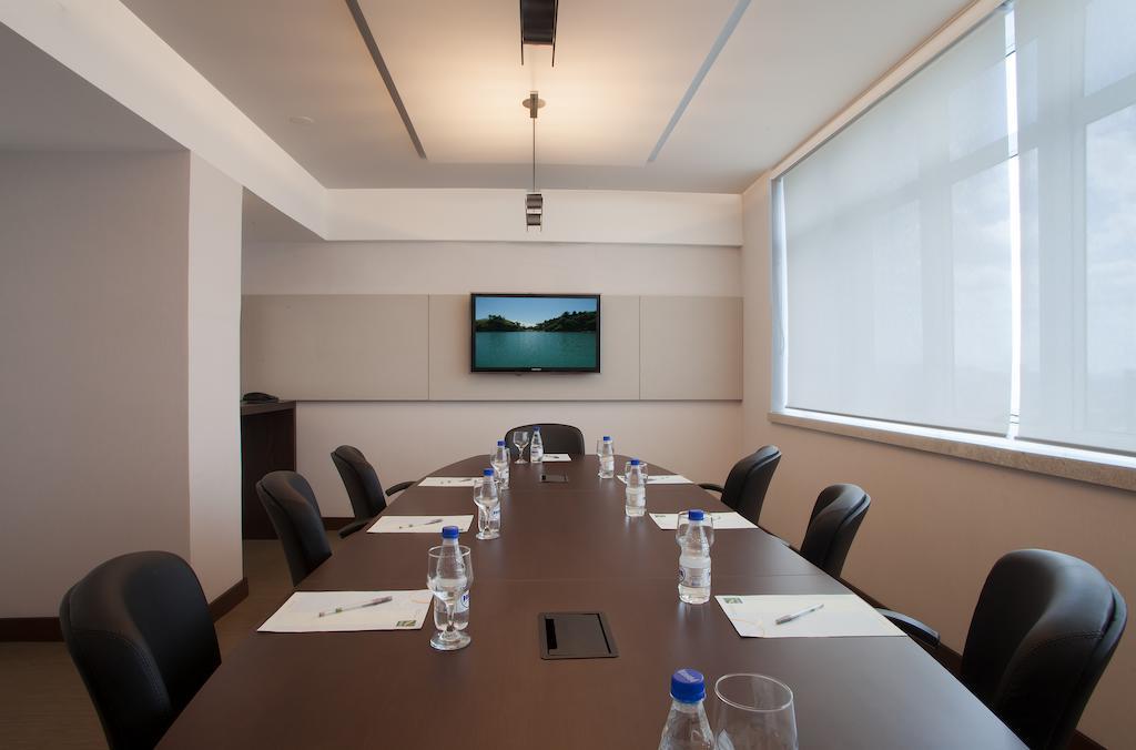 Quality Suites Alphaville Баруери Екстериор снимка
